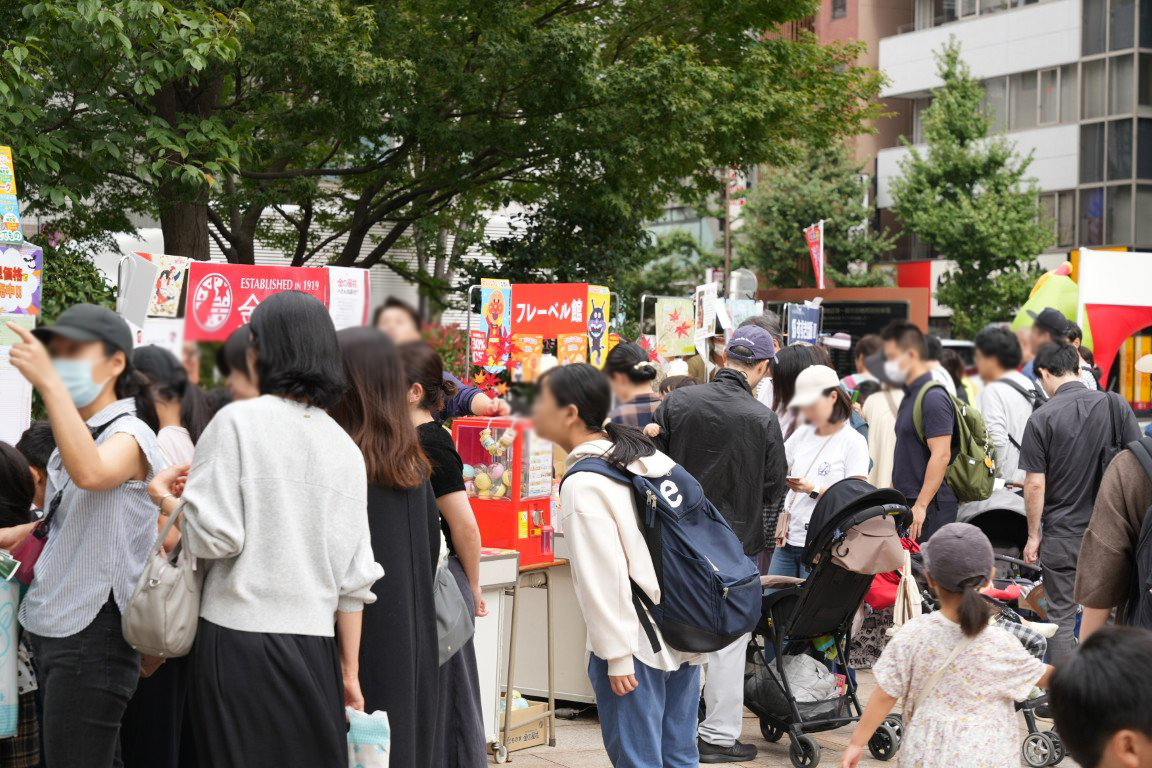 こどもの本ひろばの様子